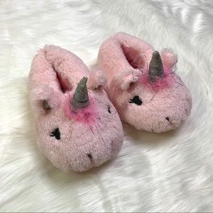✨ Beautiful pink sparkly unicorn slippers